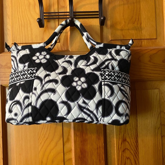 Vera Bradley Handbags - Vera Bradley handbag. Used once and has been stored. Like new. Bundle to save